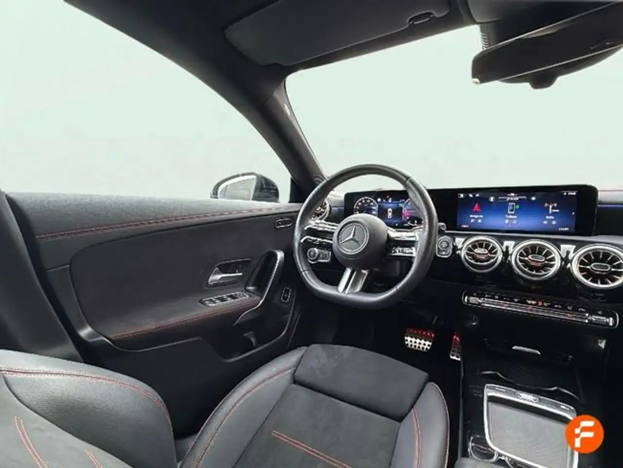 Mercedes-Benz CLA 220 220d — Galerie du véhicule 12