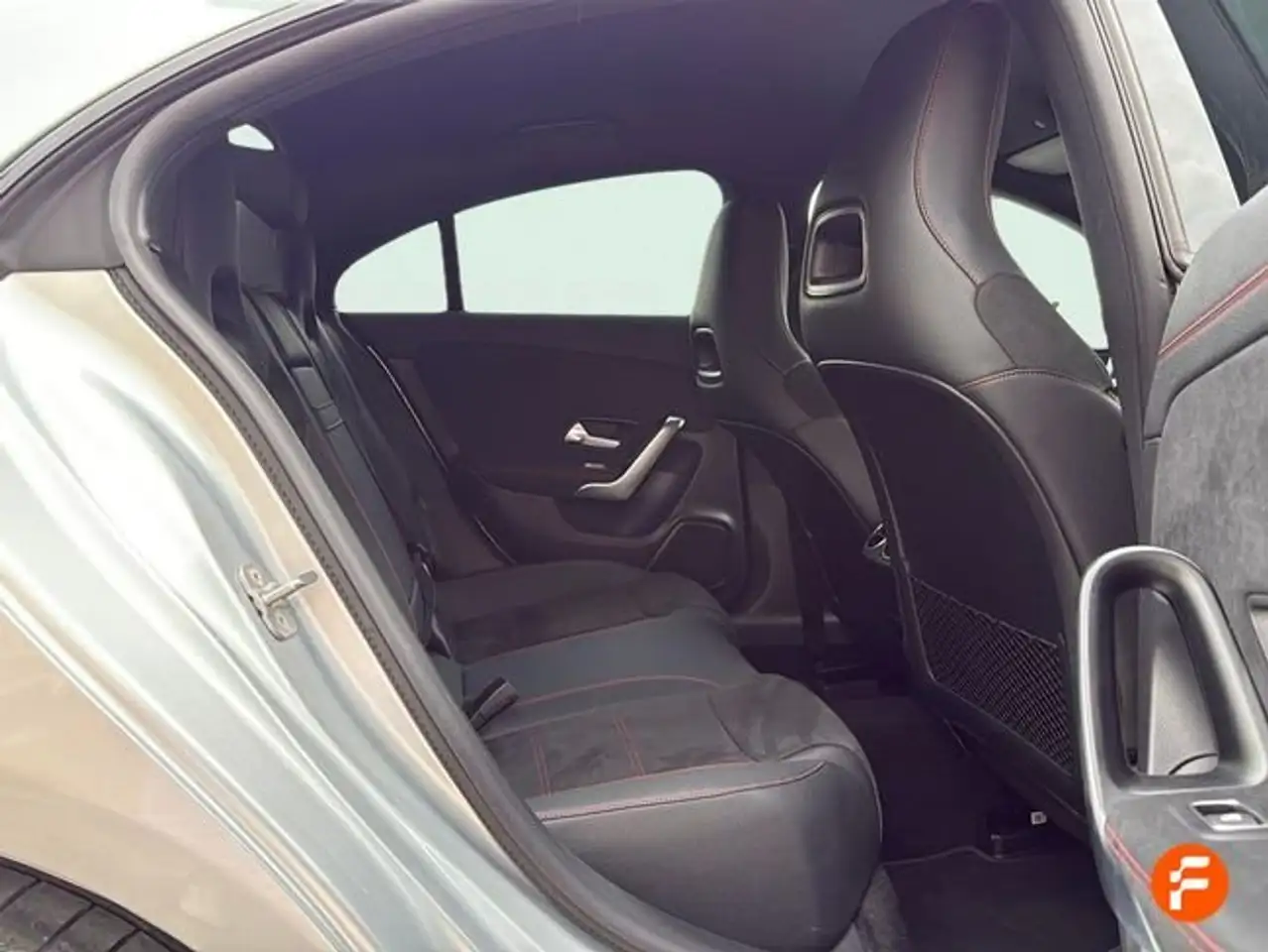 Mercedes-Benz CLA 220 220d — Galerie du véhicule 26