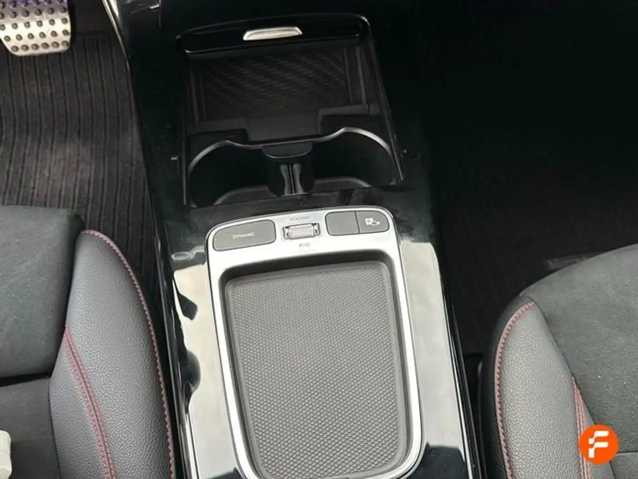 Mercedes-Benz CLA 220 220d — Galerie du véhicule 22