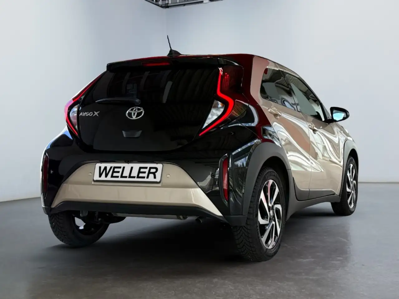 Toyota Aygo X Pulse *LED*PDC v.&h.*R-Kamera*Klima*SHZ* — Vehicle gallery 18