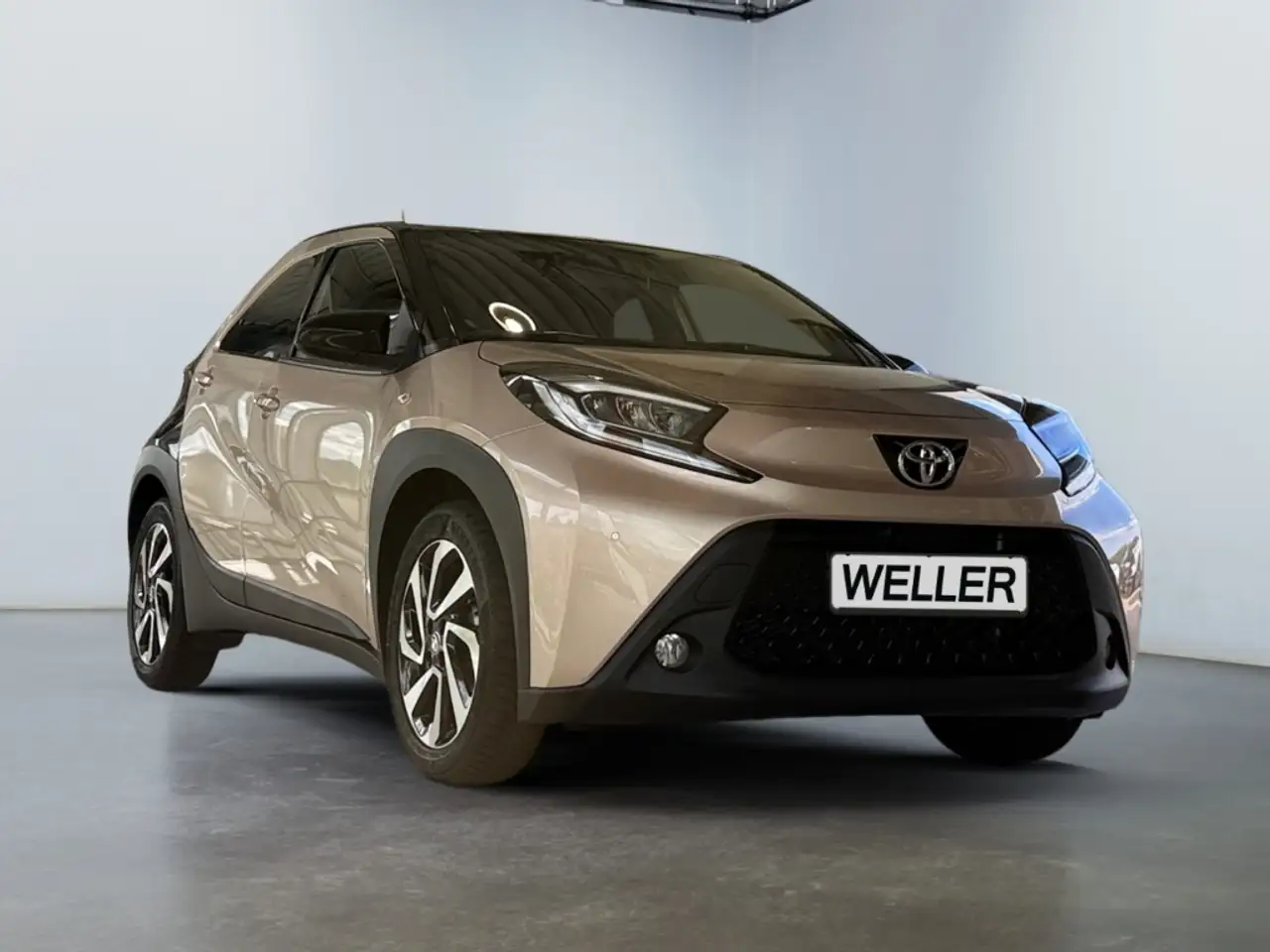 Toyota Aygo X Pulse *LED*PDC v.&h.*R-Kamera*Klima*SHZ* — Vehicle gallery 3