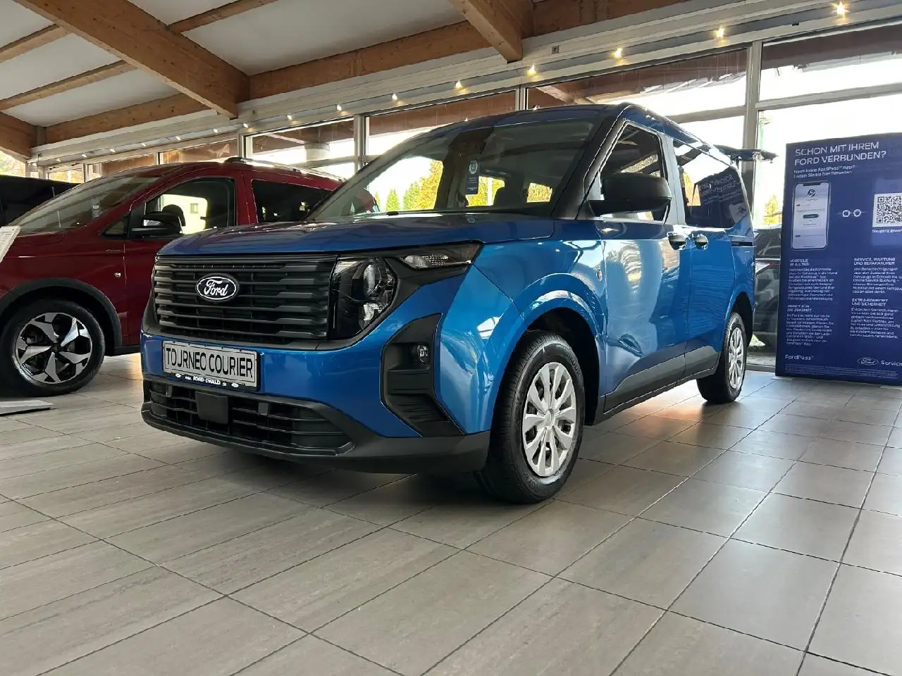 Ford Tourneo Courier Trend — Erding