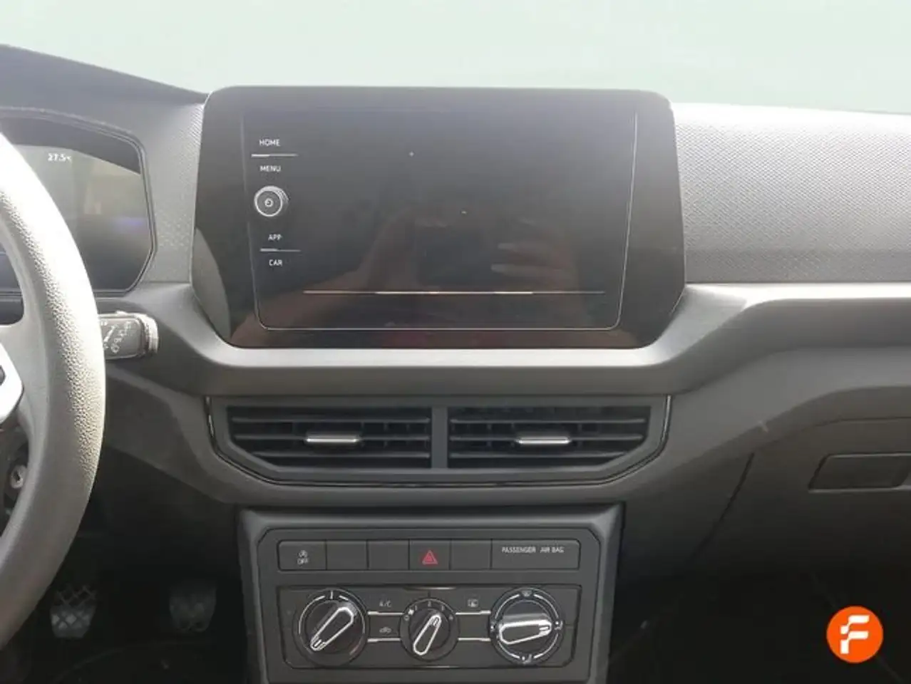 Volkswagen T-Cross 1.0 TSI 70kW — Vehicle gallery 9