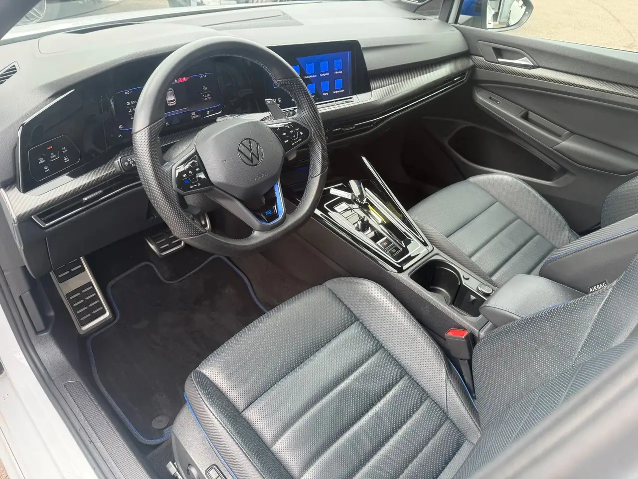 Volkswagen Golf VIII R 20 Years ACC*4M*Akrapovic*HuD*H&K — Galerie du véhicule 12