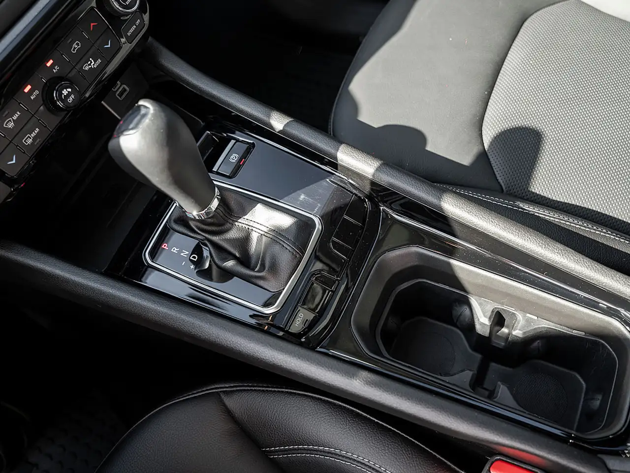 Jeep Compass 1.5 S Mild-Hybrid PANO LED ACC NAVI — Galerie du véhicule 19