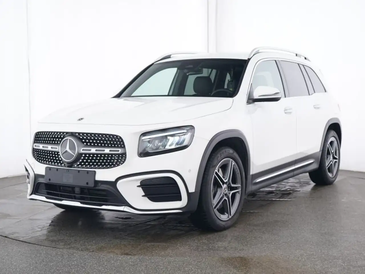 Mercedes-Benz GLB 250 GLB 250 4M AMG+VOR-DISTRO+KAM+LEYL+EASYP+LENKHZ — Galería del vehículo 2