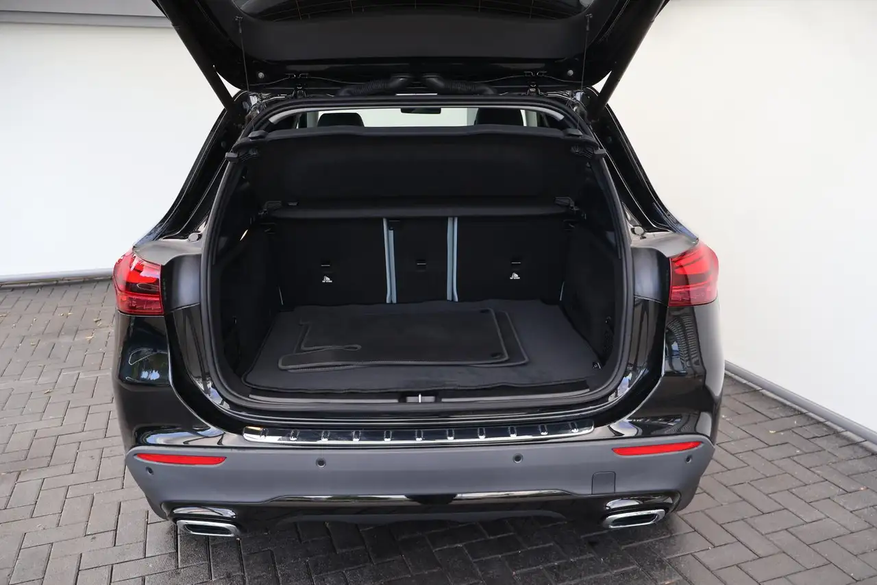 Mercedes-Benz GLA 220 4Matic Progressive RFK Leder Distronic — معرض صور السيارة 5