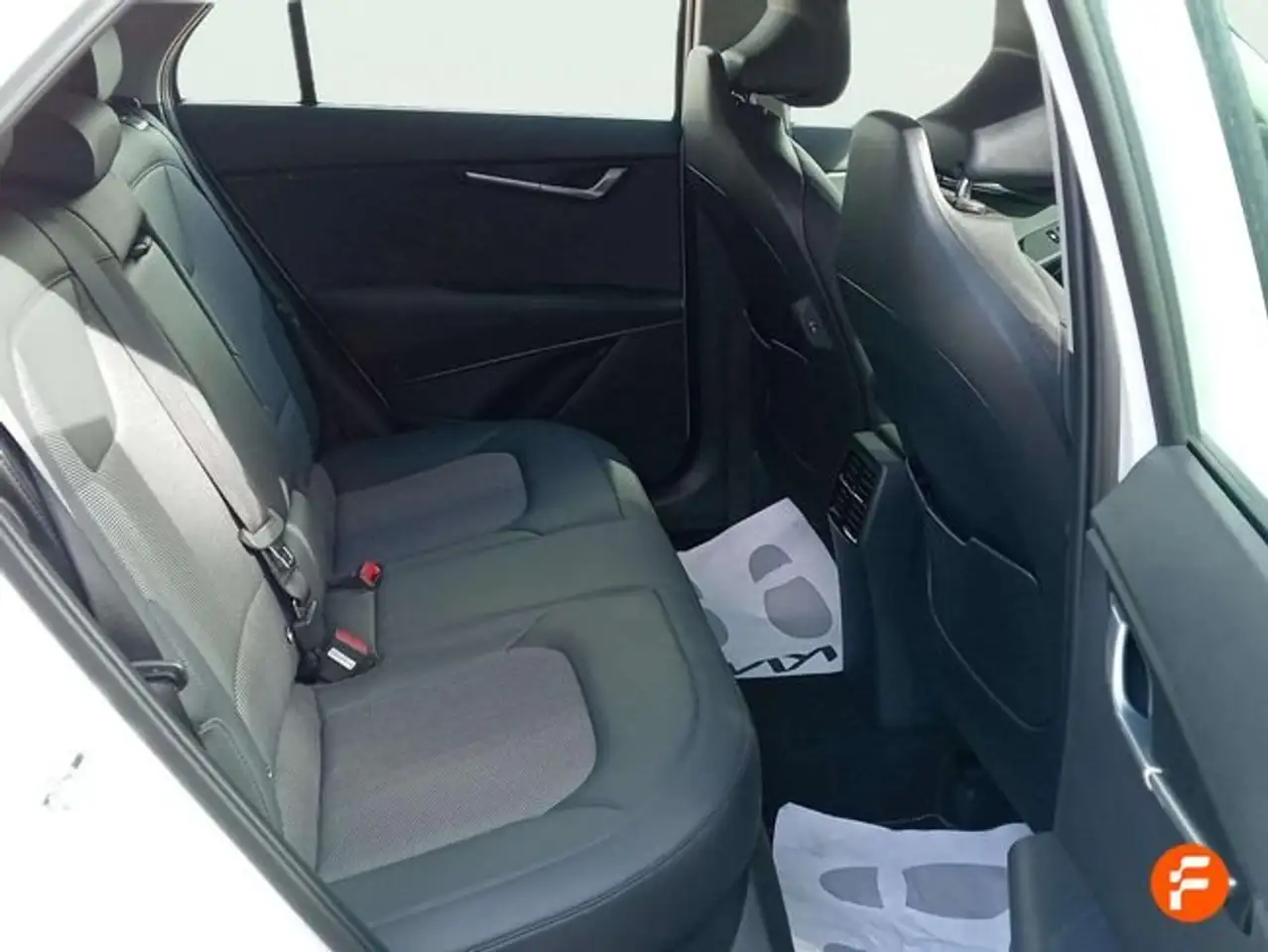 Kia Niro 1.6 PHEV Concept — Vehicle gallery 21