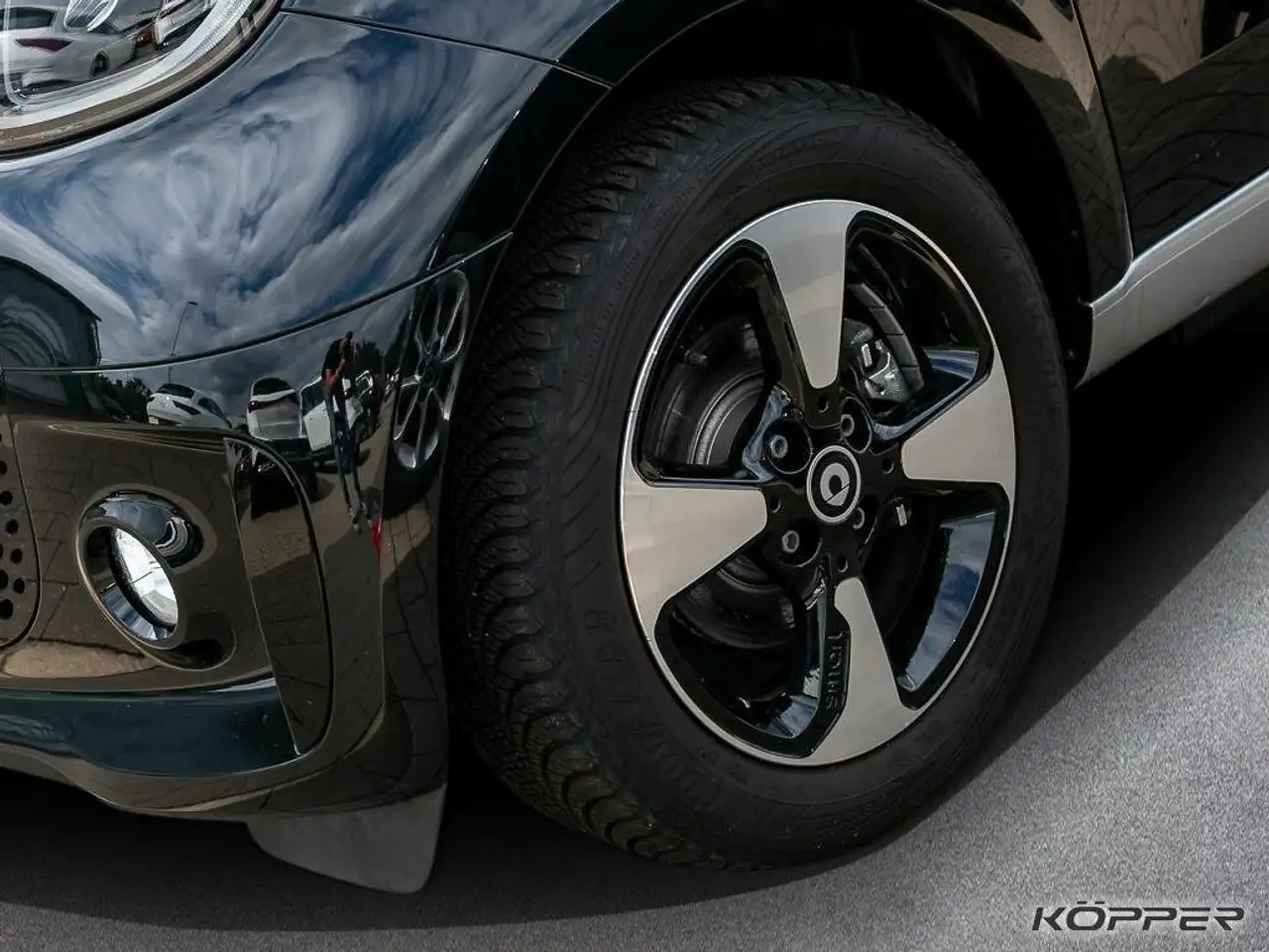 smart forTwo fortwo EQ EXCLUSIVE Black LAST ONE — Galerie du véhicule 3