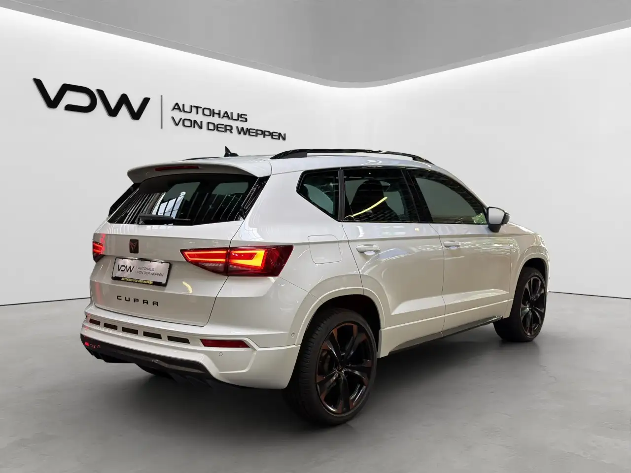 CUPRA Ateca 4Drive 2.0 TSI AHK, el . Sitz, Travel Ass. Klima — Galerie du véhicule 11