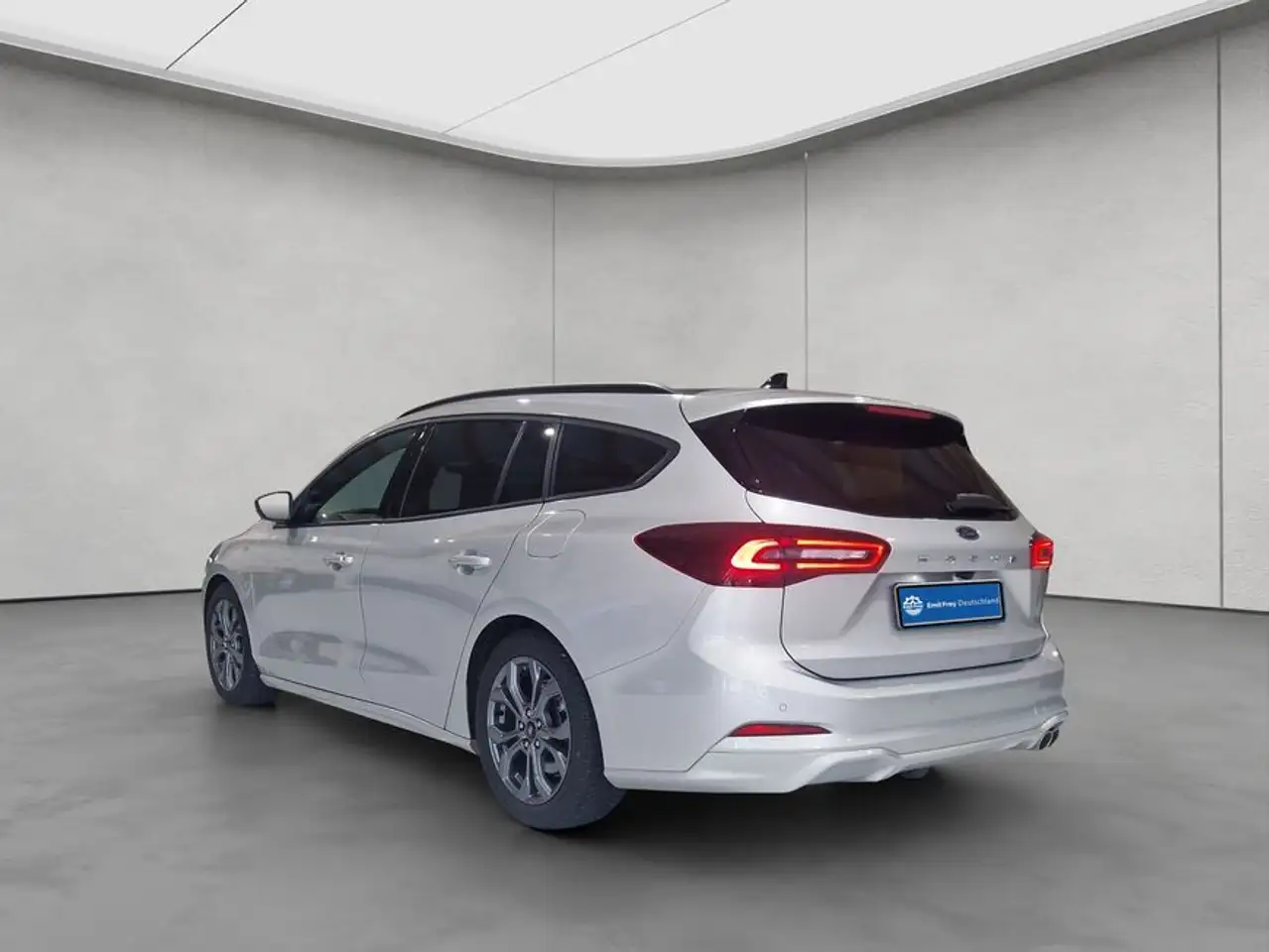 Ford Focus Turnier 1.0 Aut. ST-LINE X *AHK*RFK*WINTER* — Galería del vehículo 3