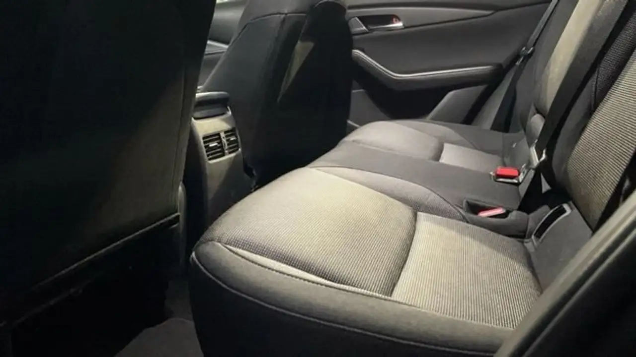 Mazda CX-30 2.5 e-Skyactiv-G Centre Line FWD 103kW — Vehicle gallery 13