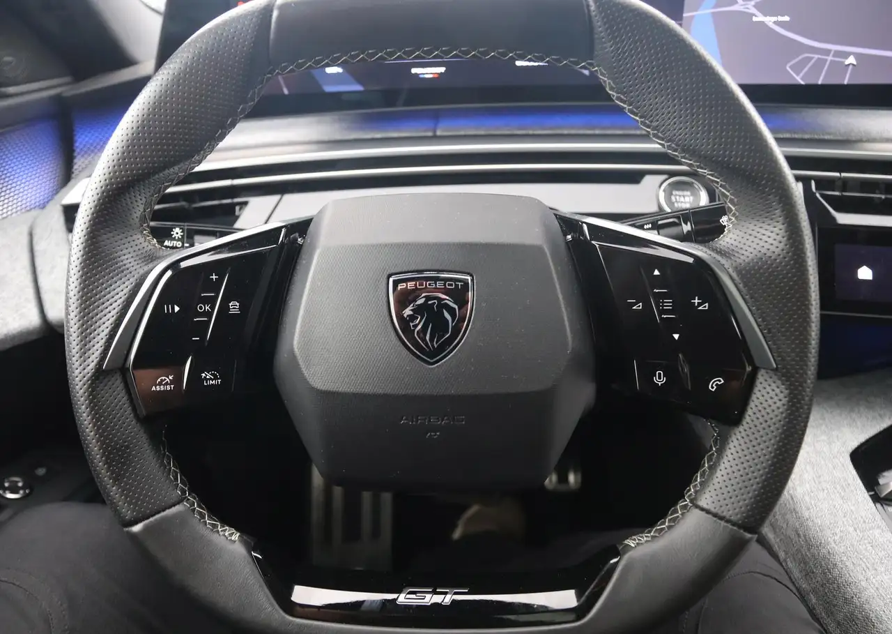 Peugeot 3008 Elektromotor 210 GT 73 kWh — Galerie du véhicule 11
