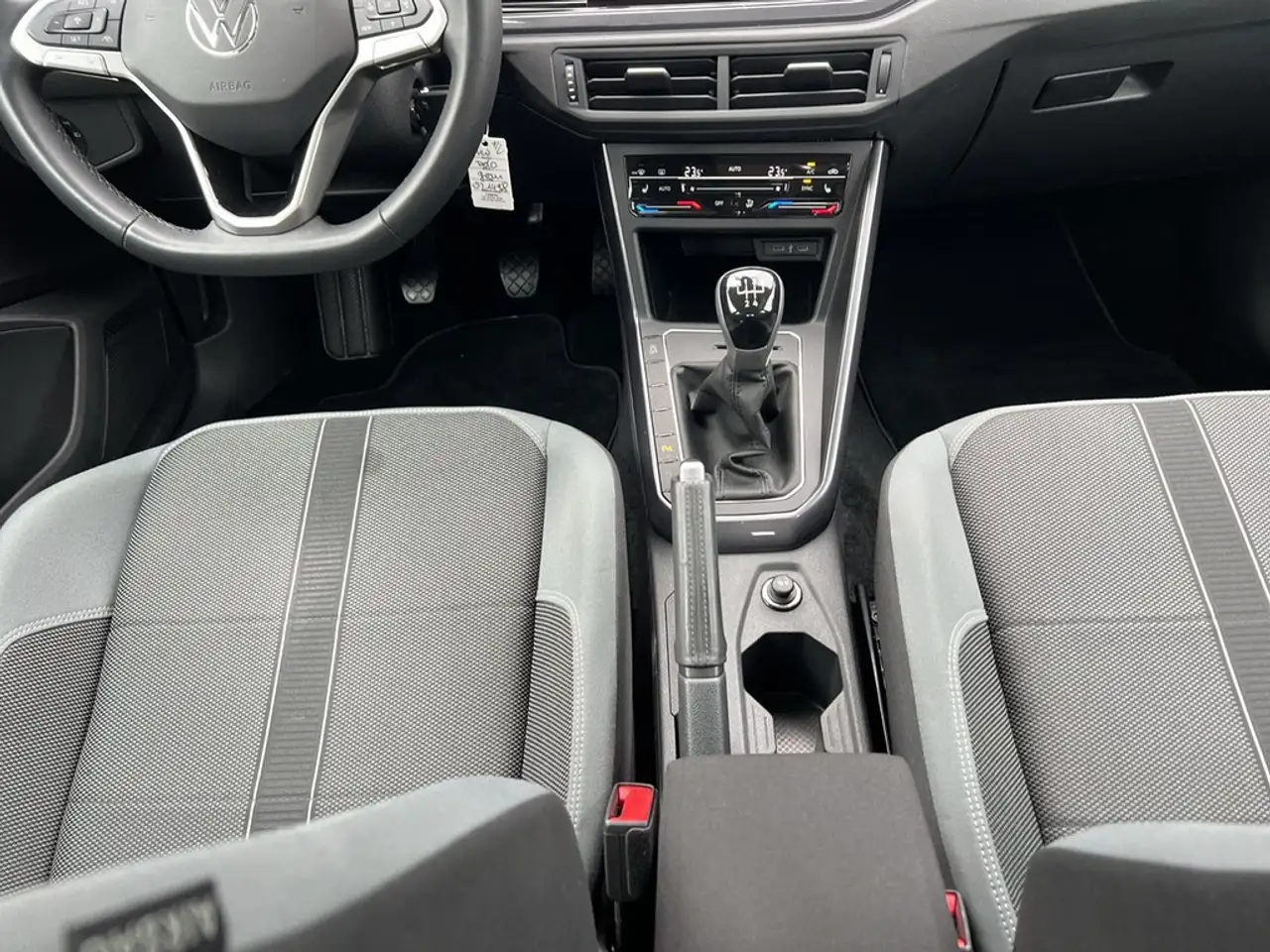Volkswagen Polo VI 1.0 TSI Style *NAVI*APP-CONNECT* — Galerie du véhicule 9