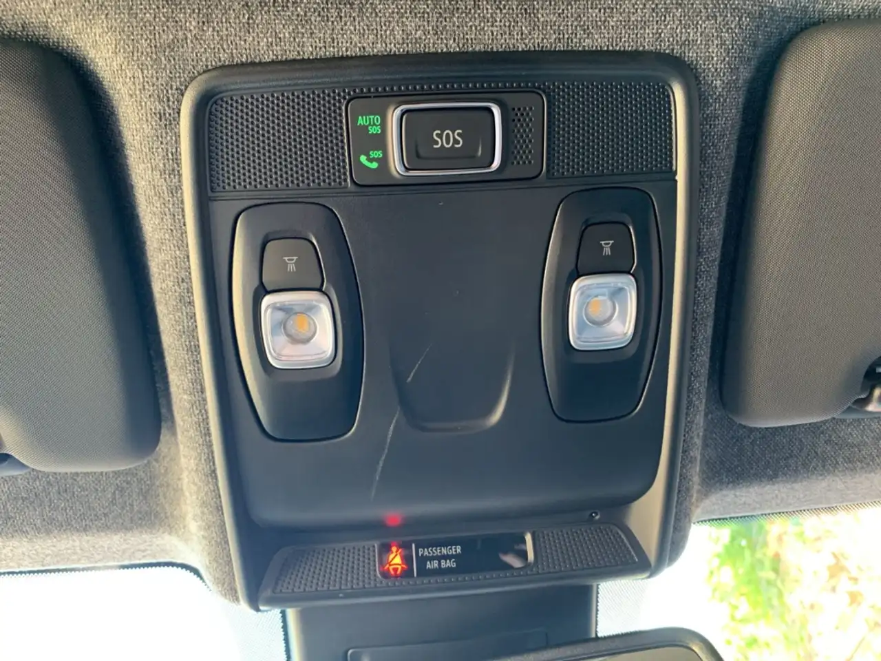 Renault Clio V TECHNO 1.0 TCe 90 Techno NAVI+KLIMA+LED+RFK+DAB+ — Vehicle gallery 36