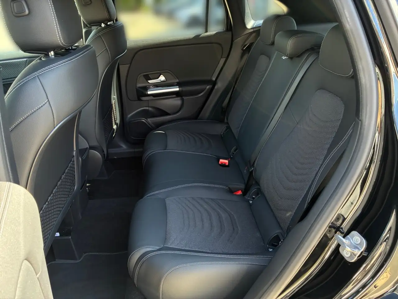 Mercedes-Benz GLA 180 Progressive AHK*LenkradHz*360°*Easy-Pack — Galerie du véhicule 10