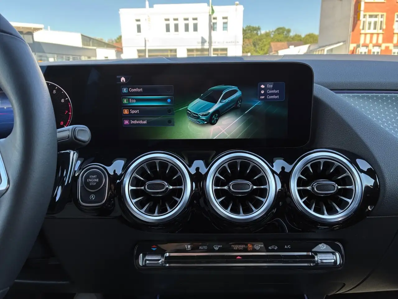 Mercedes-Benz GLA 180 Progressive AHK*LenkradHz*360°*Easy-Pack — Galerie du véhicule 25