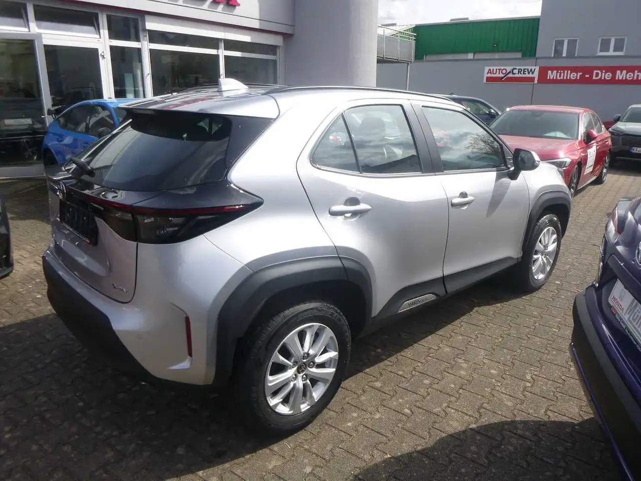 Toyota Yaris Cross Hybrid 116 1.5 VVT-i Active — Galería del vehículo 4