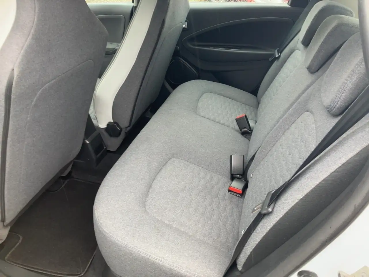 Renault ZOE E-Tech — Vehicle gallery 12