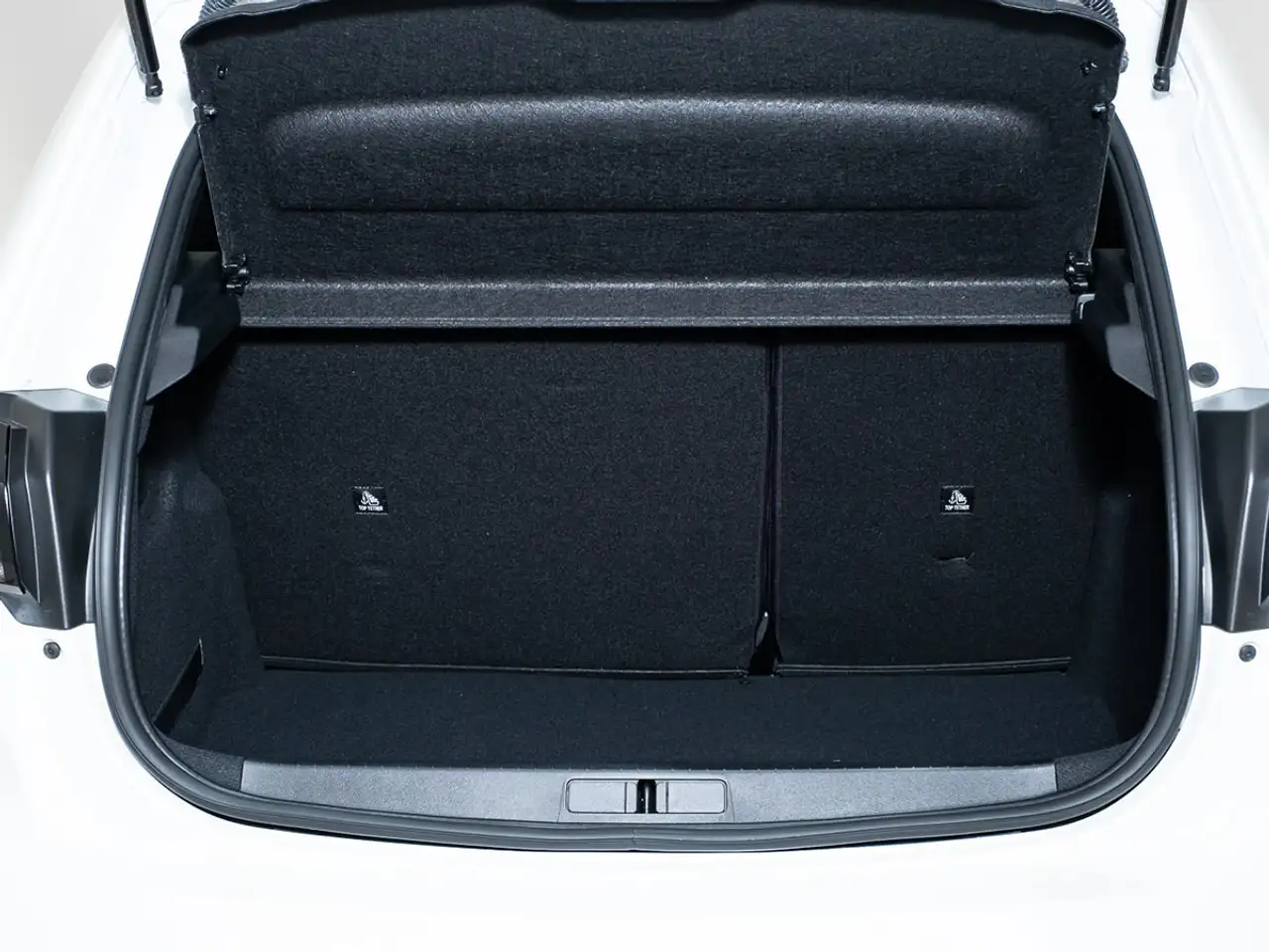 Peugeot 208 Active Eléctrico 136 — معرض صور السيارة 11