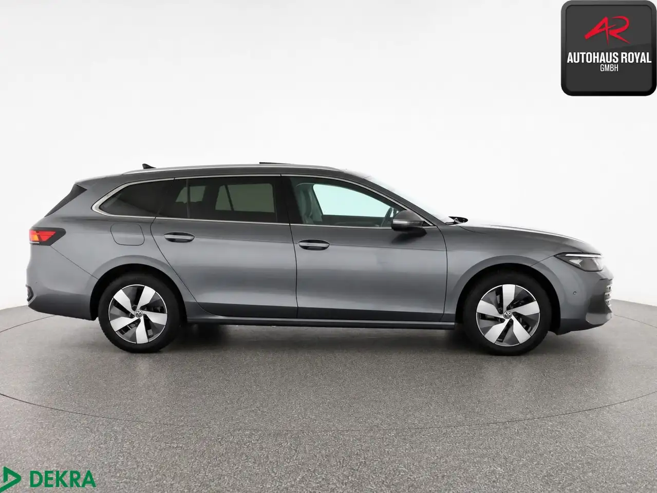 Volkswagen Passat Variant 1.5 eTSI HUD,KEYLESS,ACC,KAMERA — Vehicle gallery 6