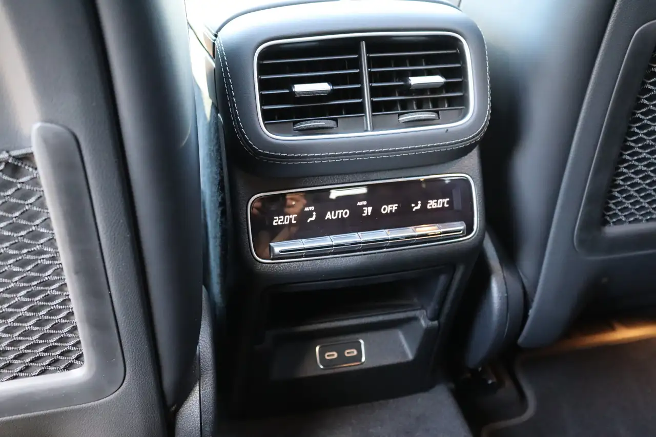 Mercedes-Benz GLE 63 AMG S 4Matic+Coupe*Herst-Gar*2-Hand*Massage*AHK*Night* — Galerie du véhicule 30