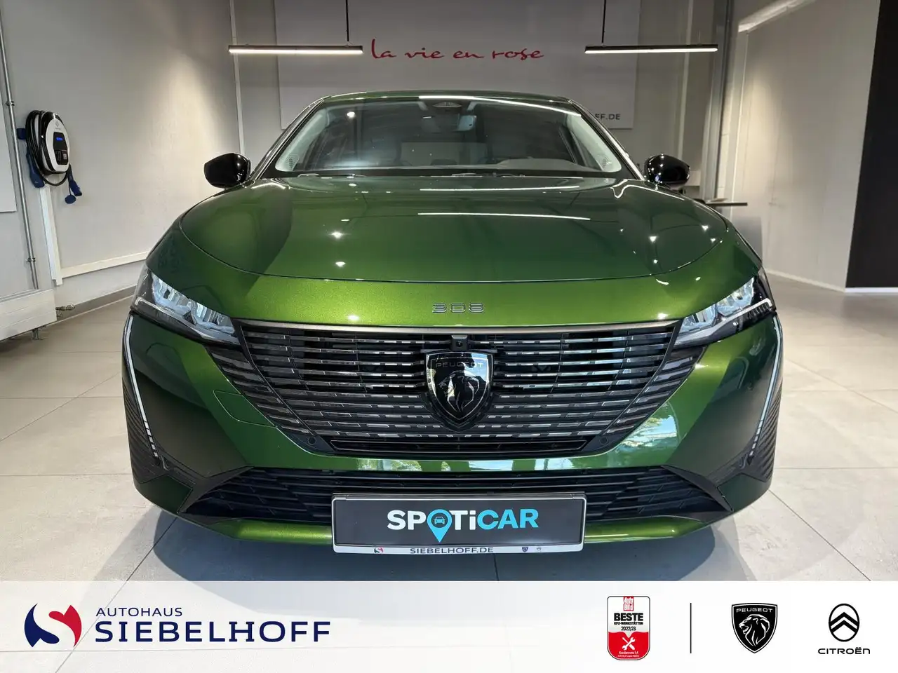 Peugeot 308 Allure PureTech 130 EAT8 — Vehicle gallery 3