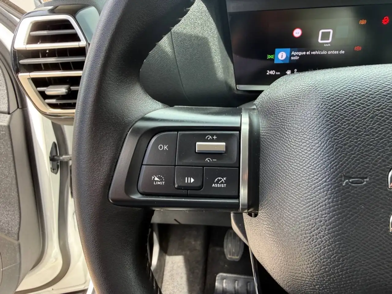 Citroen C4 X 1.2 PureTech You S&S 100 — معرض صور السيارة 19