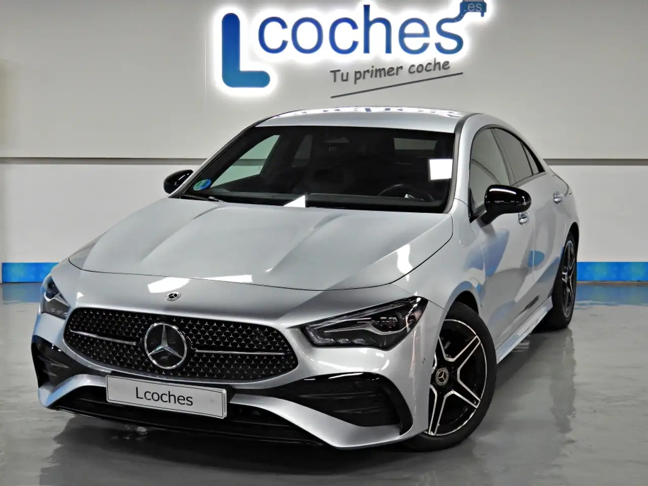 Mercedes-Benz CLA 200 7G-DCT — معرض صور السيارة 24
