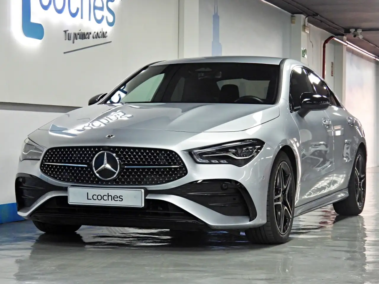 Mercedes-Benz CLA 200 7G-DCT — معرض صور السيارة 5
