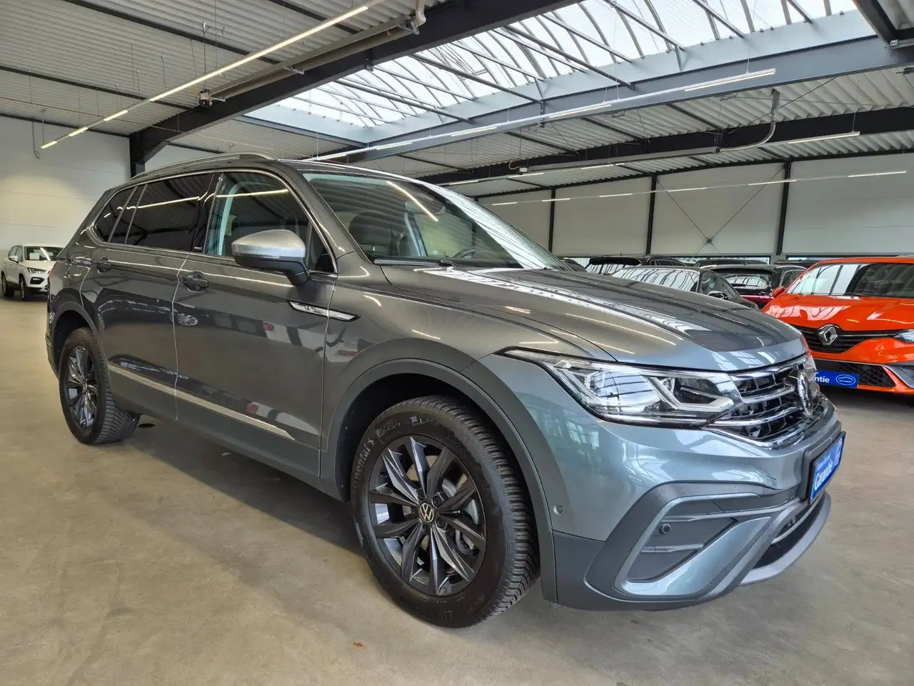 Volkswagen Tiguan Allspace TIGUAN ALLSPACE 2.0 TSI 4M MOVE IQLIGHT NAVI 360 — Galerie du véhicule 3