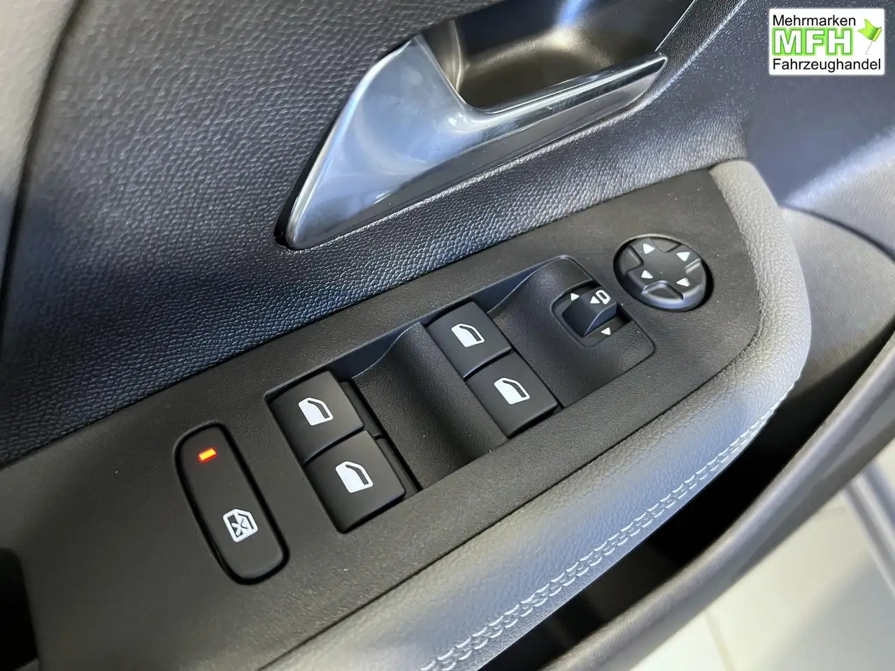 Opel Mokka Elegance 1.2 100 kW (136 PS) Klimaautomatik, Si... — معرض صور السيارة 22