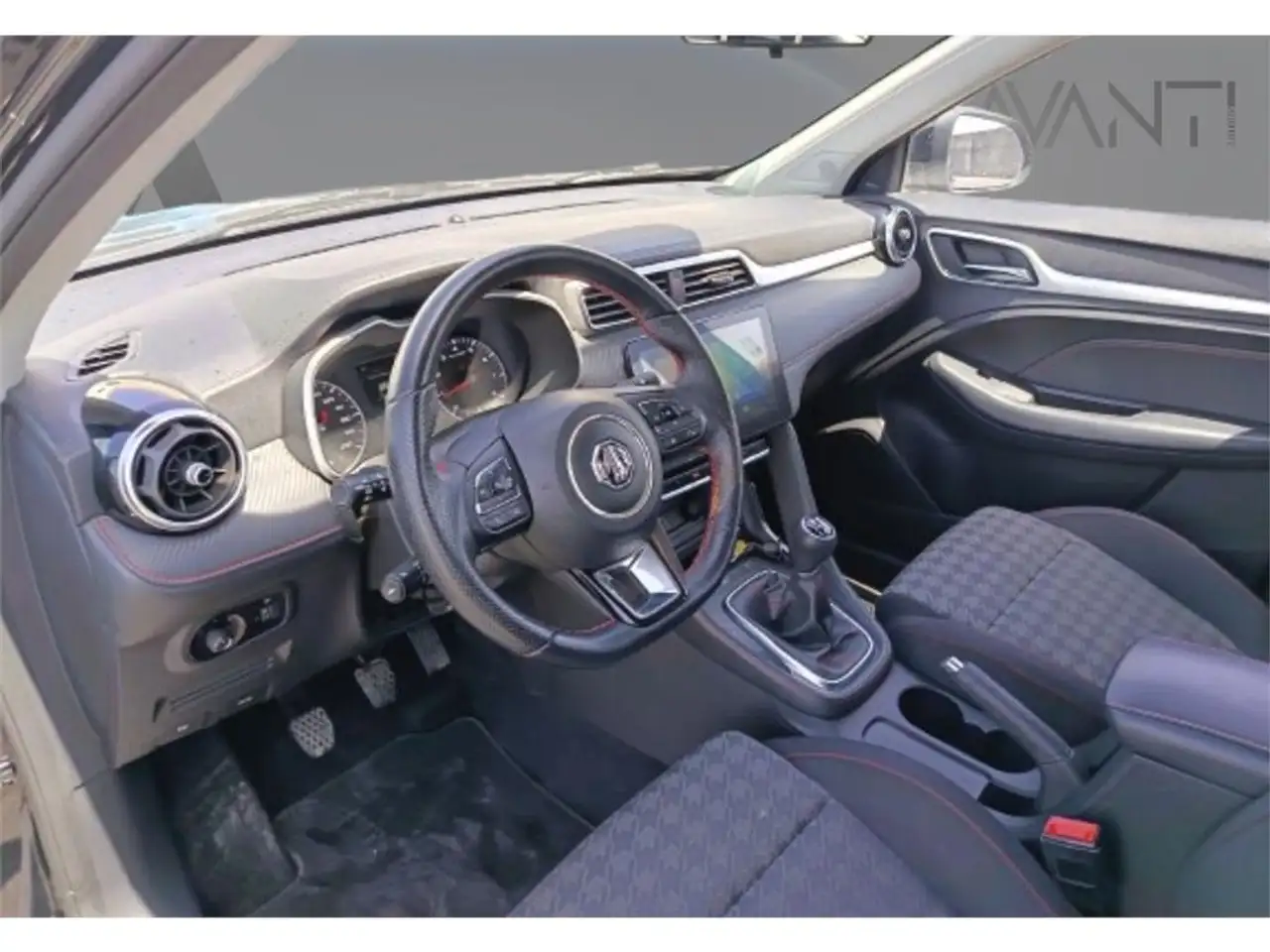 MG ZS 1.5 Comfort — معرض صور السيارة 13