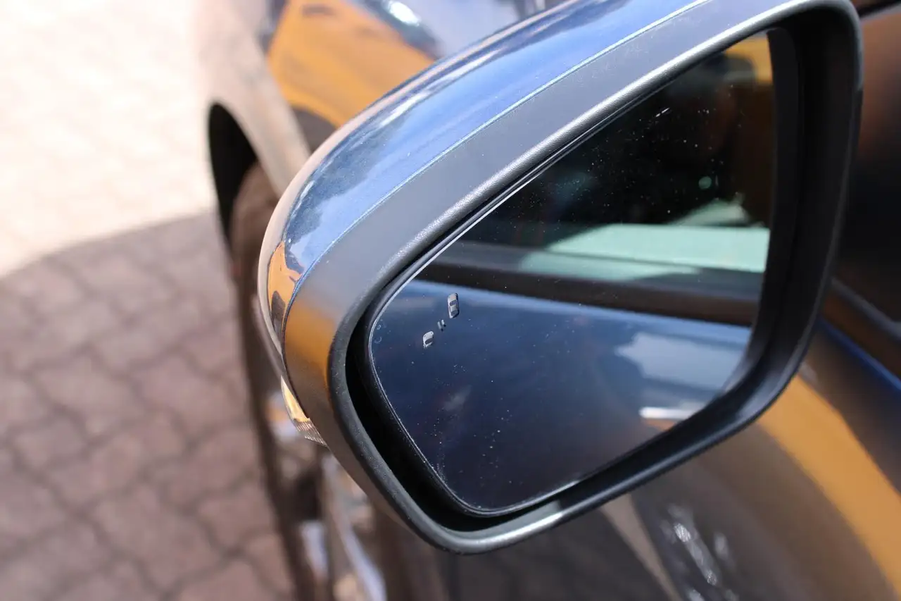 Ford Kuga ST-Line X 1.5 Winterpaket II Fahrerass. Pak — معرض صور السيارة 11