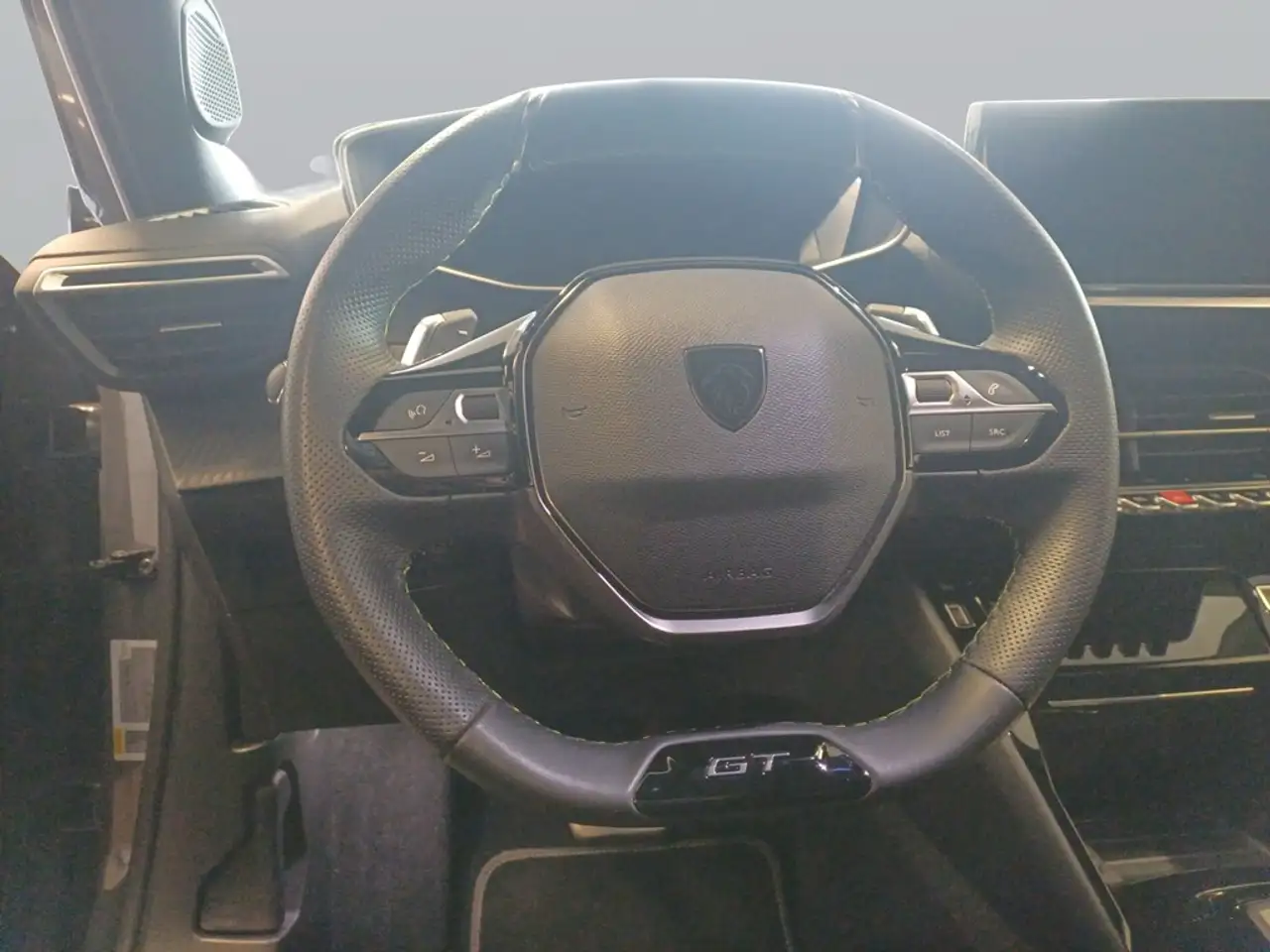 Peugeot 2008 Neuer 2008 GT PureTech 130 EAT8 — Vehicle gallery 15