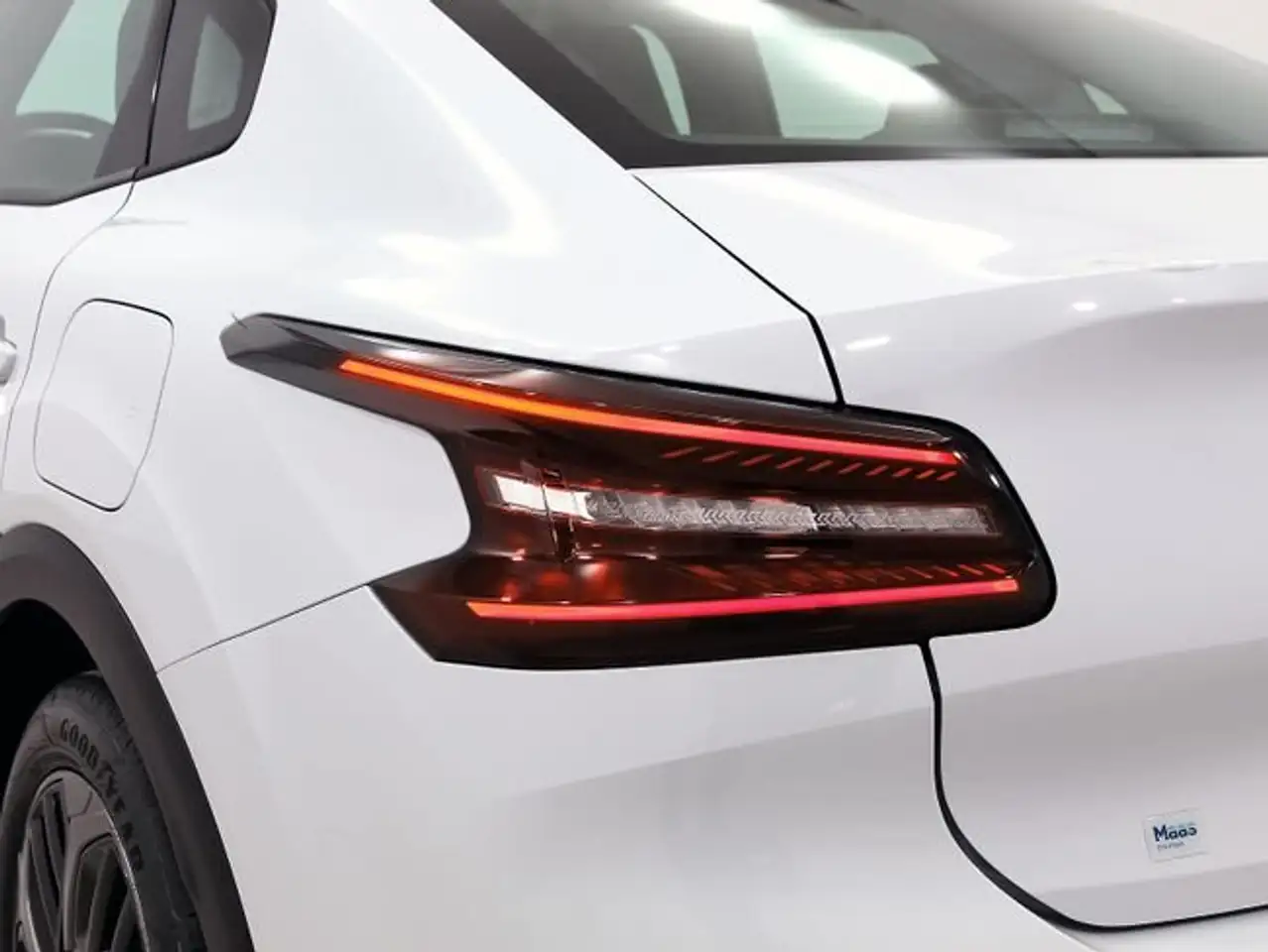 Citroen C4 X Hybrid 136 e-DCS6 Plus — Galerie du véhicule 38