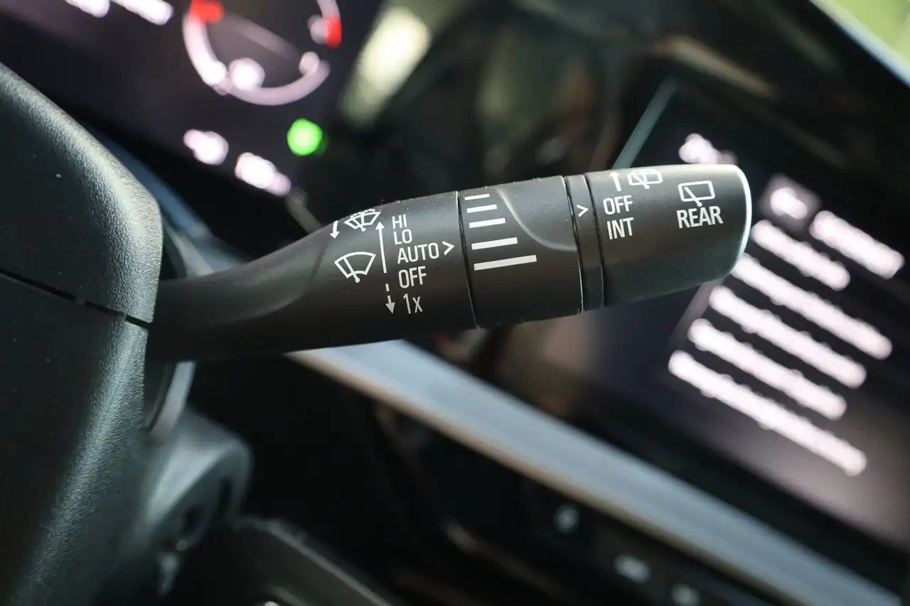 Opel Mokka 1.2 GS Line Aut. LED Navi DAB PDC Kamera — Galería del vehículo 27