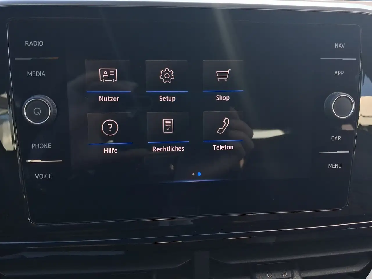 Volkswagen T-Roc 1.0 l TSI 81 kW (110 PS) 6-Gang R-Line Parklenk... — Galería del vehículo 17