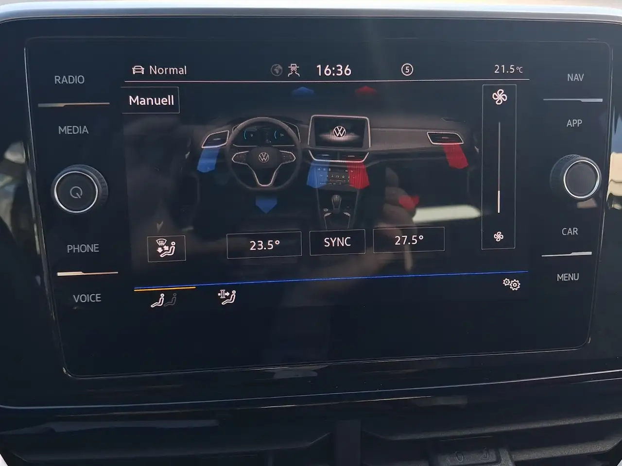 Volkswagen T-Roc 1.0 l TSI 81 kW (110 PS) 6-Gang R-Line Parklenk... — Galería del vehículo 21