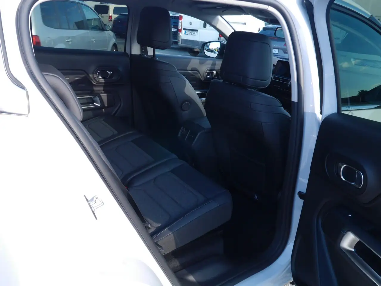 Citroen C5 Aircross Pure Tech 130 Navi/LED/APP/Kamera — Vehicle gallery 10