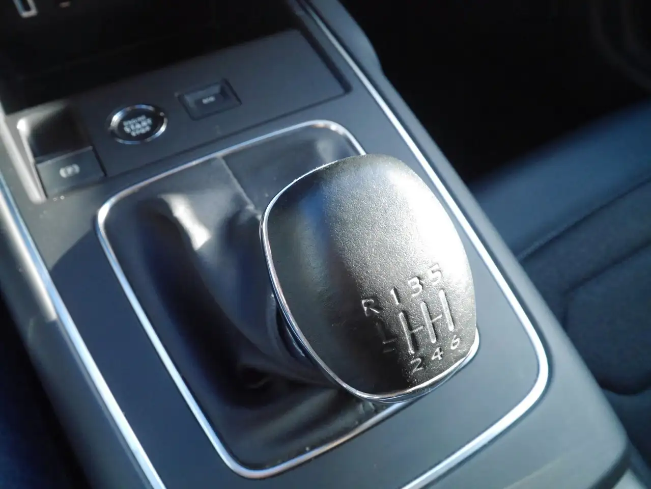 Citroen C5 Aircross Pure Tech 130 Navi/LED/APP/Kamera — Vehicle gallery 30
