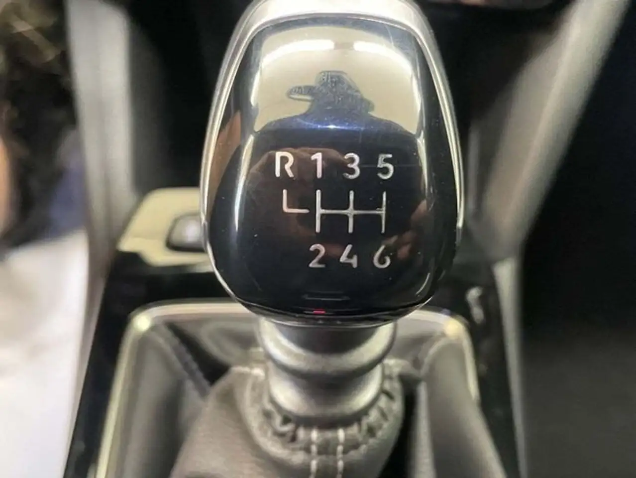 Opel Mokka 1.2 T 100kW 136 CV Ultimate — Vehicle gallery 12