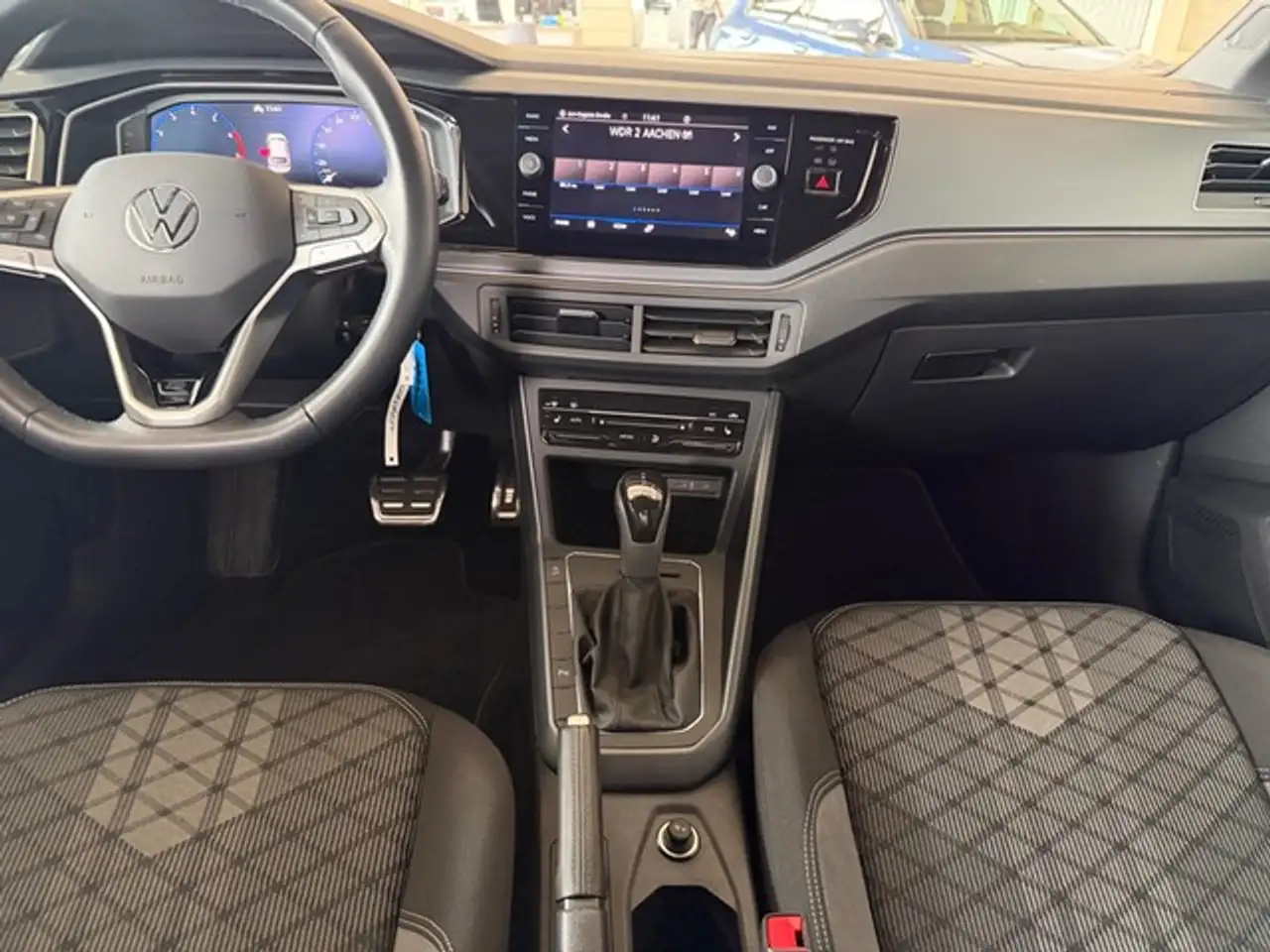 Volkswagen Taigo 1.5TSI DSG R-Line+NAVI+KAMERA+SHZ+AHK+ — Galerie du véhicule 17