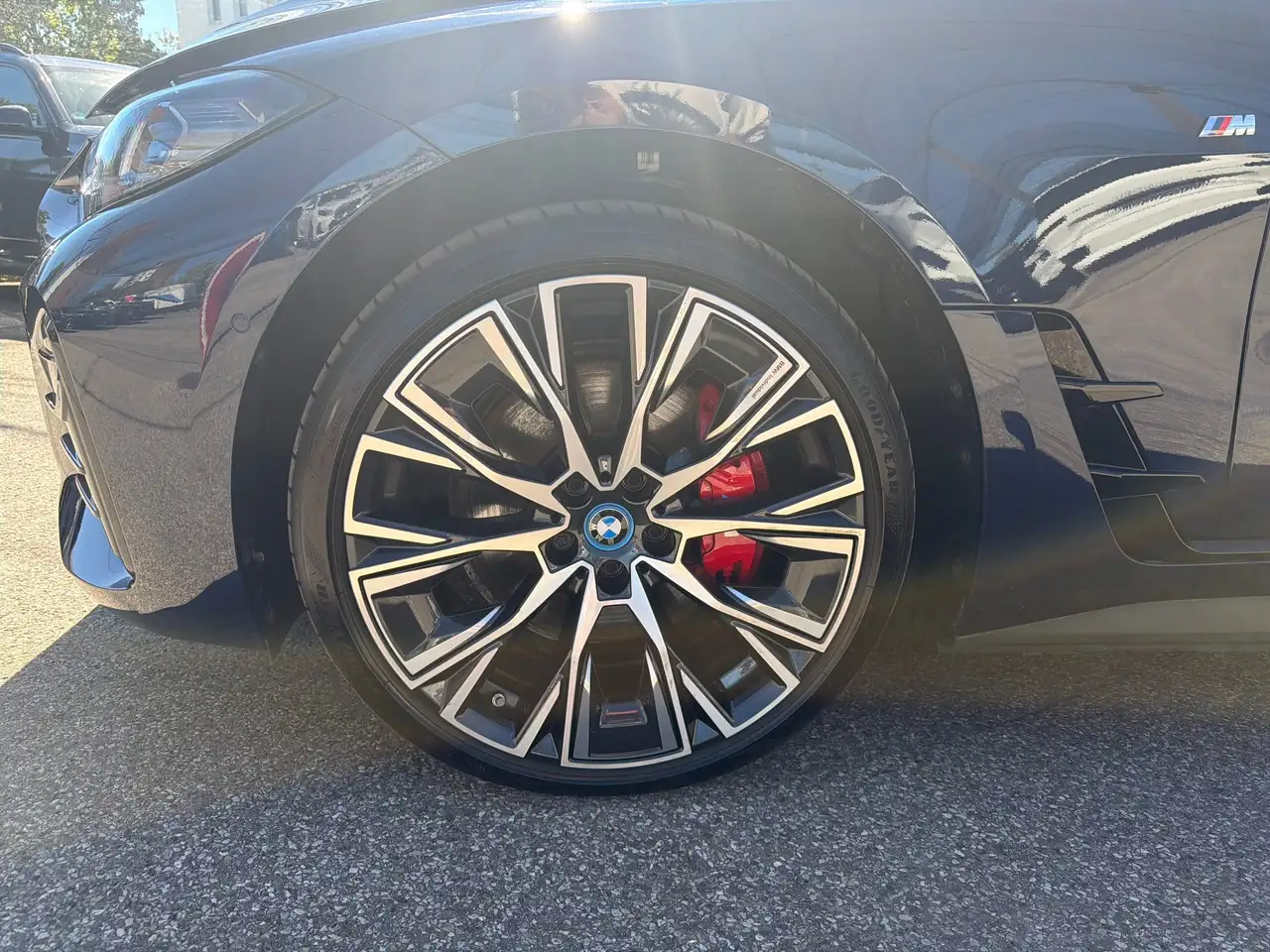 BMW i4 eDrive40 Gran Coupé M Sportpaket HiFi DAB — Galería del vehículo 14