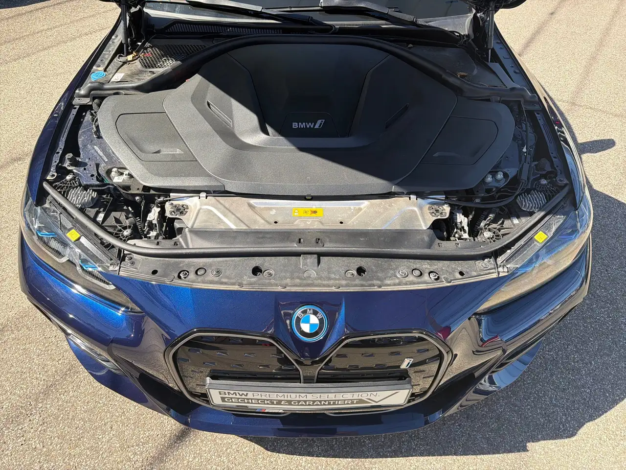 BMW i4 eDrive40 Gran Coupé M Sportpaket HiFi DAB — Galería del vehículo 15