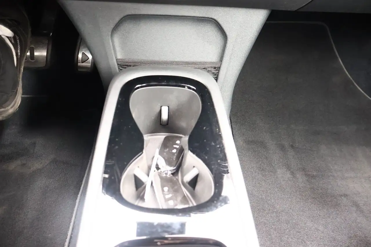 Volkswagen ID.3 Pro 150 kW 8xReifen/Kamera/ACC/LED — معرض صور السيارة 16