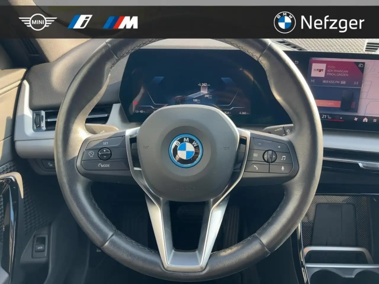 BMW iX1 xDrive30 LED Komfortzugang — Galerie du véhicule 11