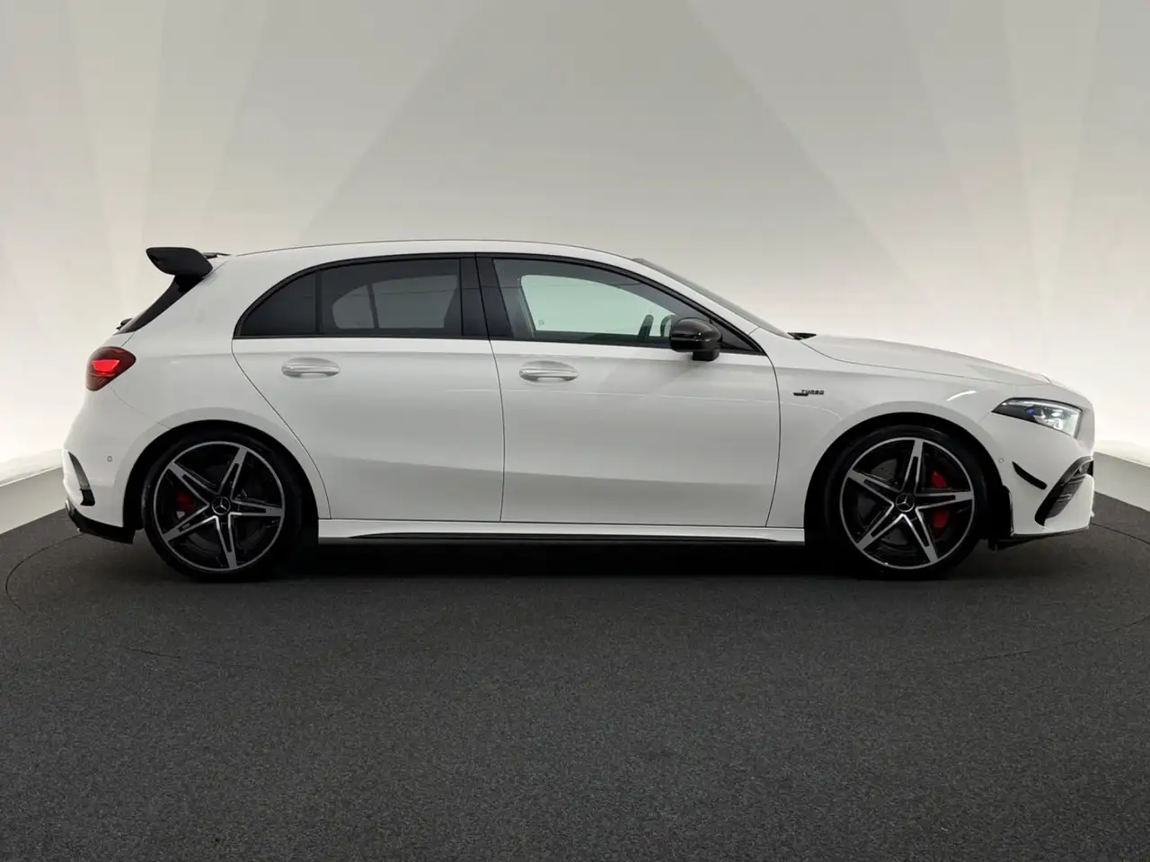 Mercedes-Benz A 35 AMG A35 AMG 4Ma.*AERO*NIGHT-MULTIBEAM-BURMESTER-ARC — معرض صور السيارة 8