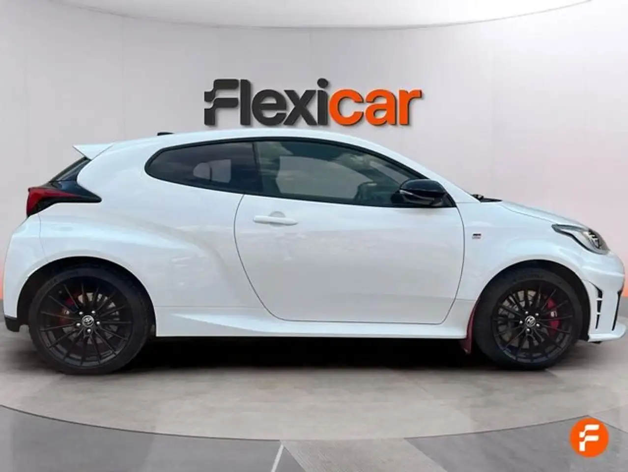 Toyota Yaris 1.6T 276 MANUAL RZ — Vehicle gallery 3