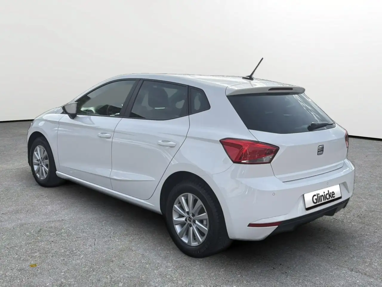 SEAT Ibiza 1.0 TSI Kamera SiHz PDC Allwetter — Galería del vehículo 2